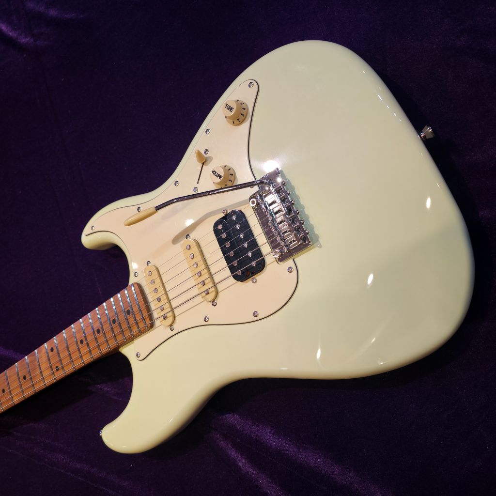 Electric Guitar Jet Guitars JS400 OW White Free Setup