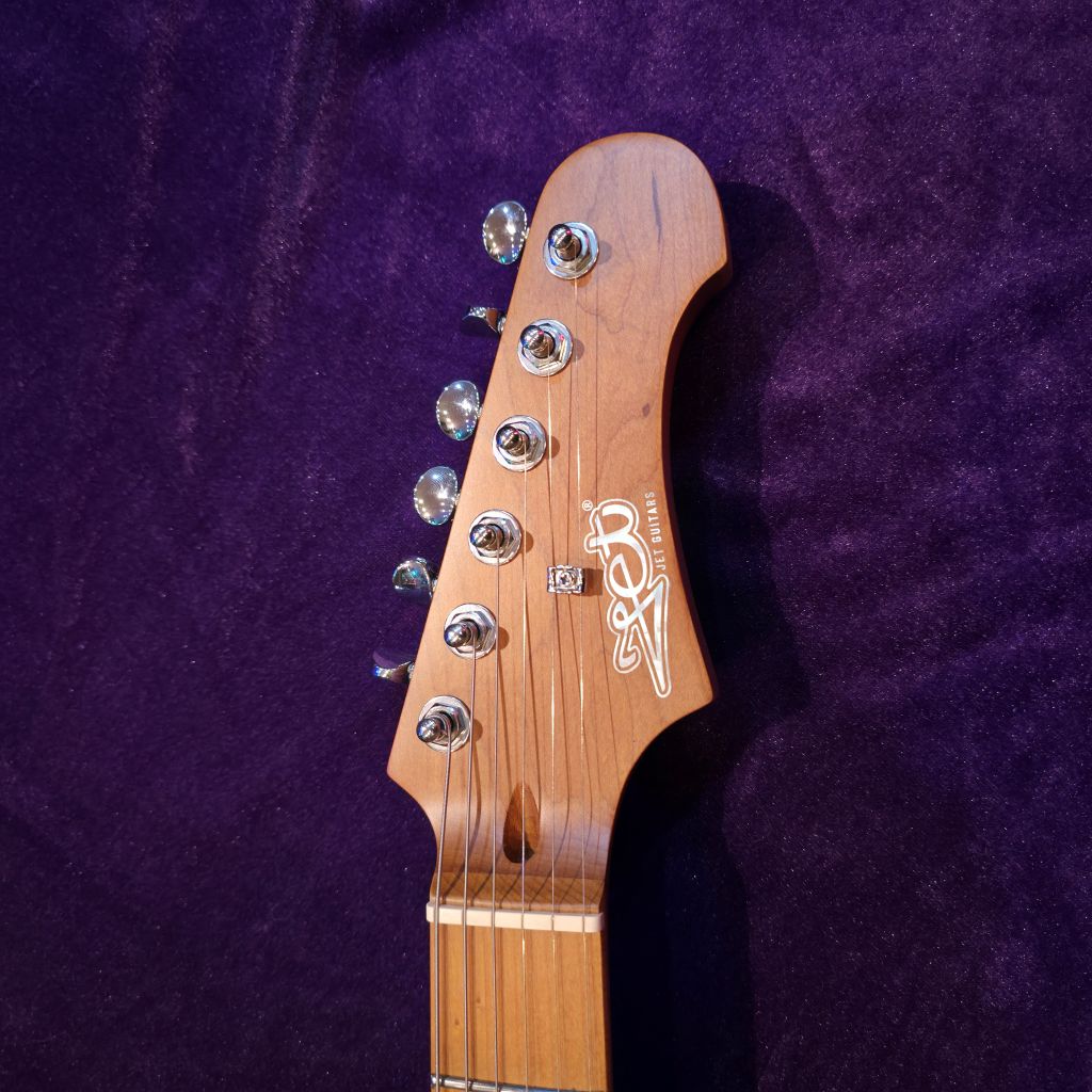 Electric Guitar Jet Guitars JS400 OW White Free Setup