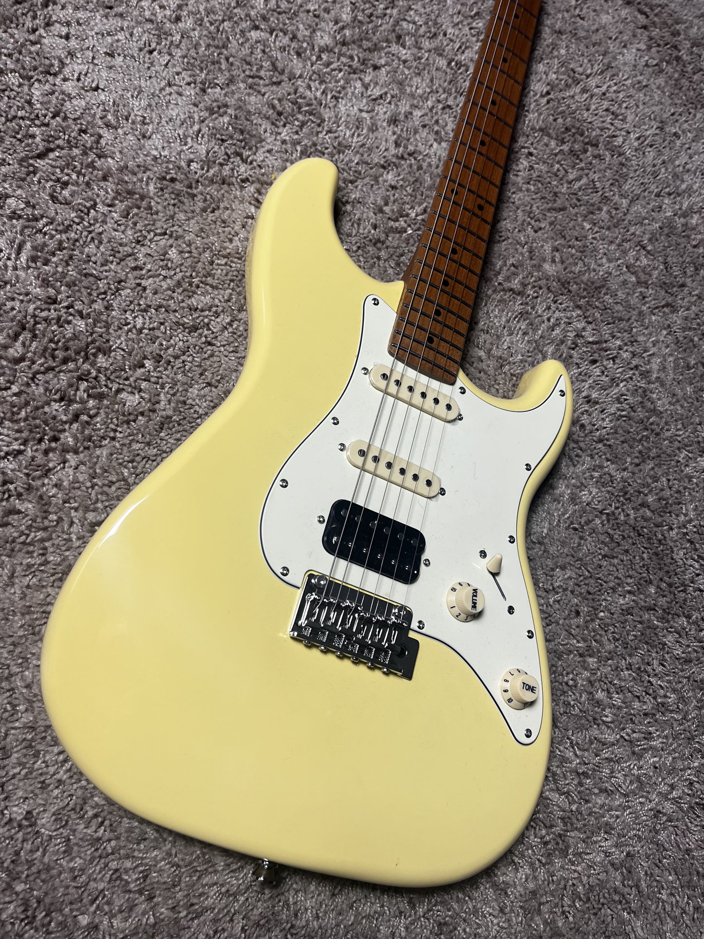 Electric Guitar Jet Guitars JS400 VYW Vintage Yellow Free Setup