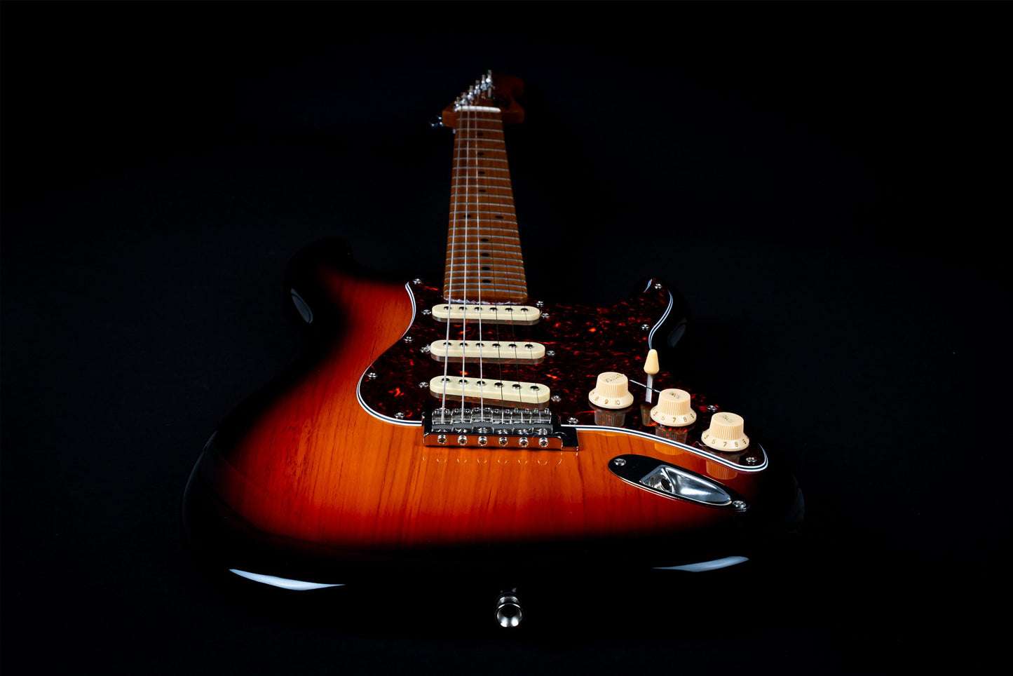 Electric Guitar Jet Guitars JS300 SB Sunburst Free Setup