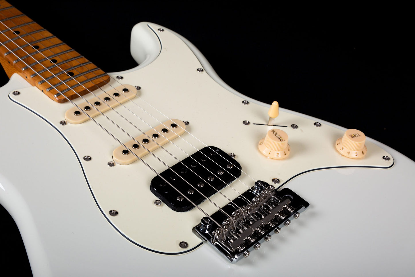 Electric Guitar Jet Guitars JS400 OW White Free Setup
