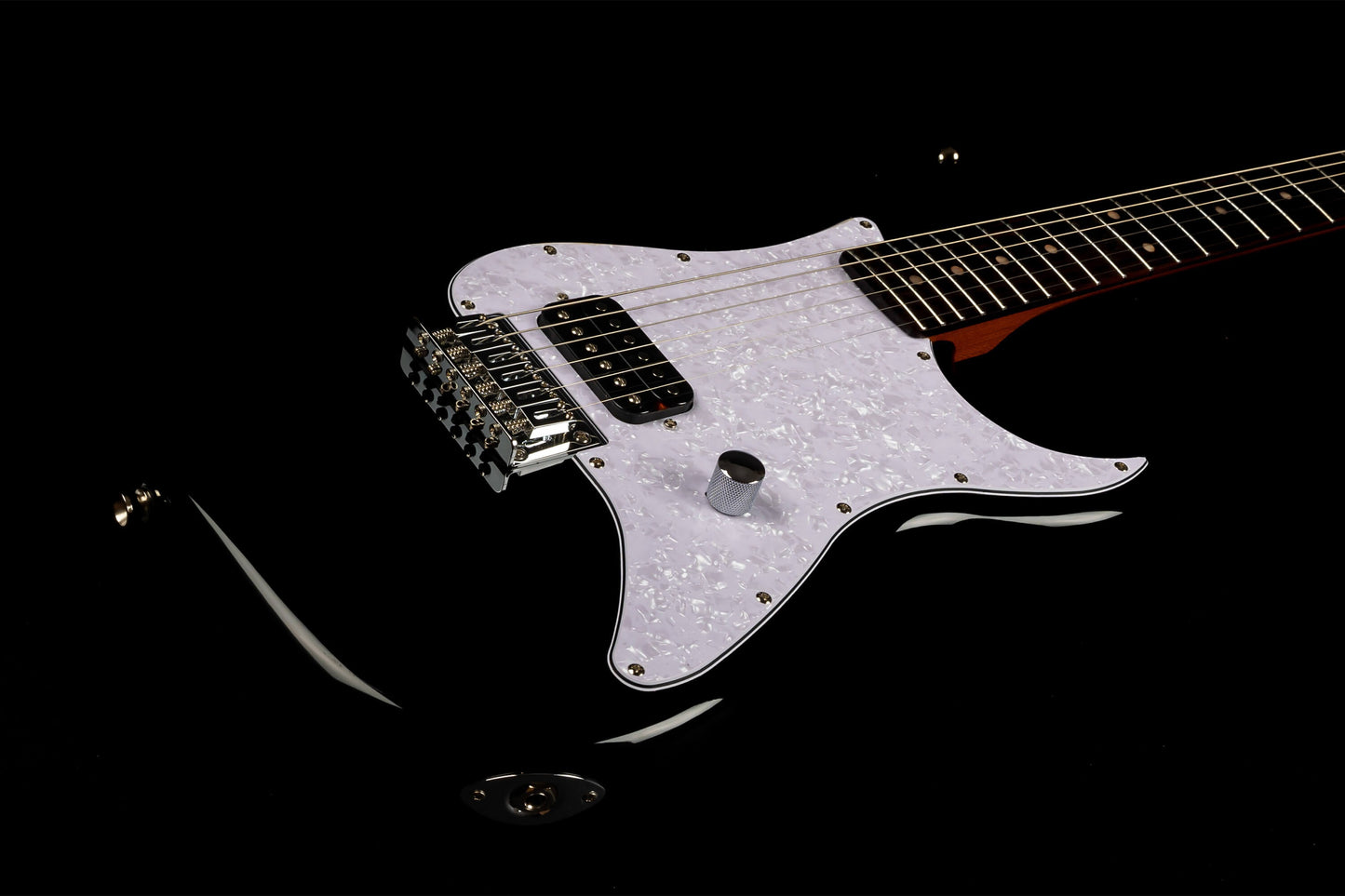 Electric Guitar Jet Guitars JS400 HT BK Free Setup