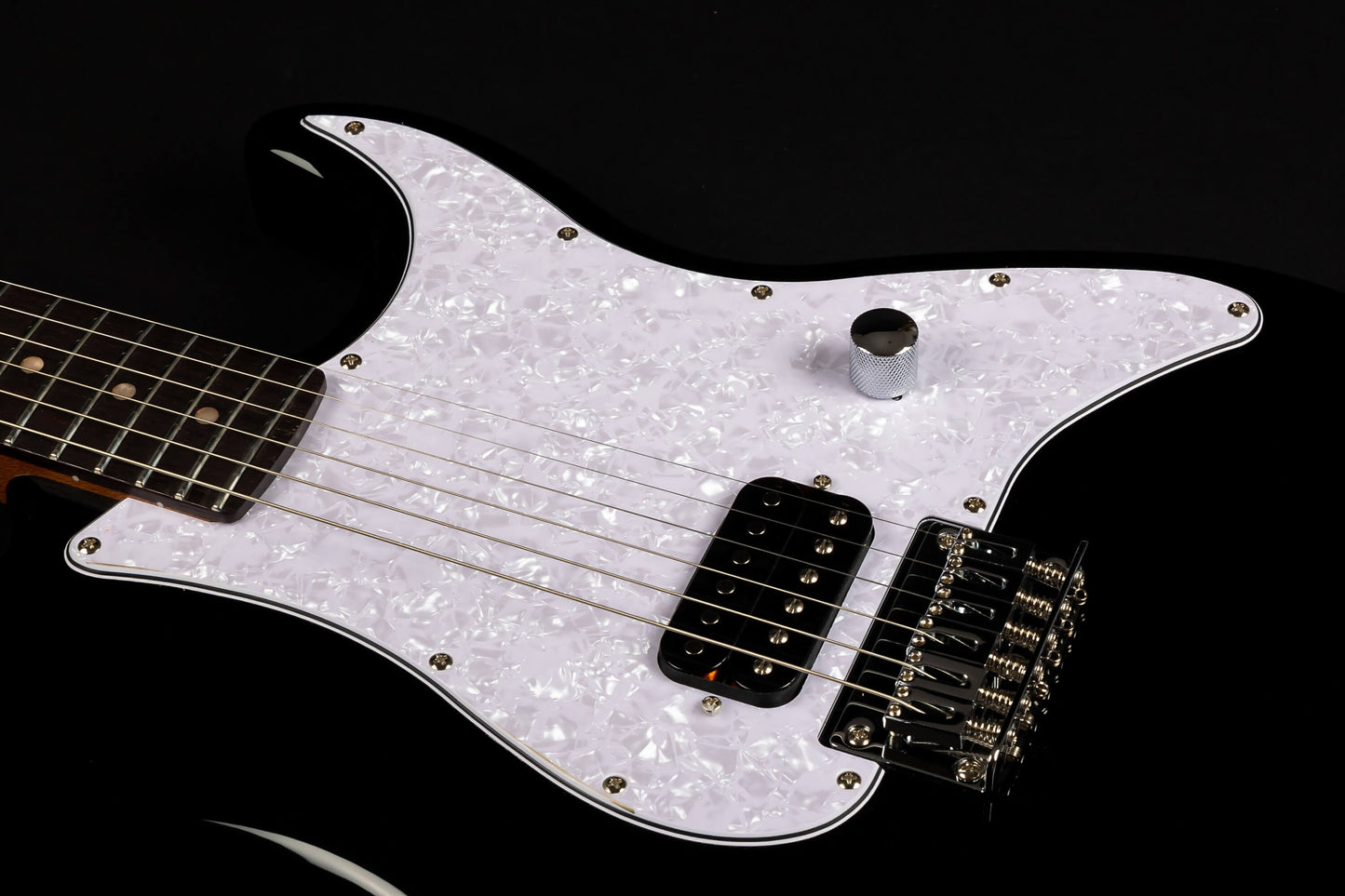 Electric Guitar Jet Guitars JS400 HT BK Free Setup