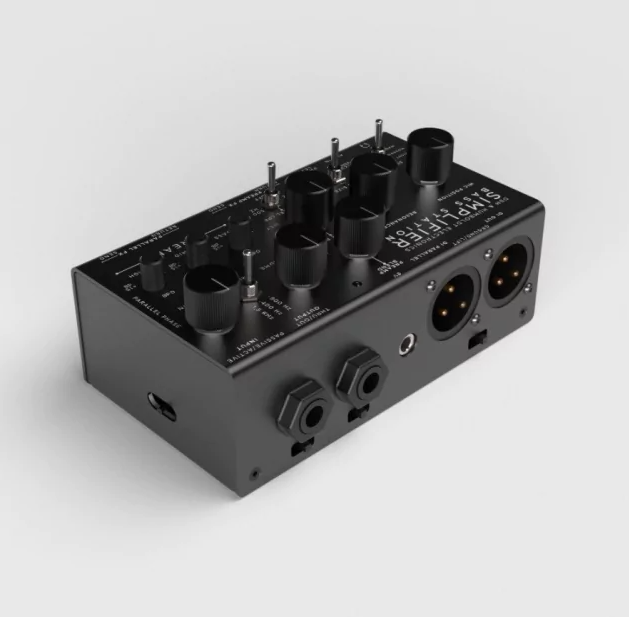 DSM & Humboldt Simplifier Bass Station Amp Cabinet Simulator