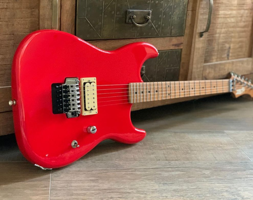 Electric Guitar Jet Guitars JS700 RD H Red Free Setup