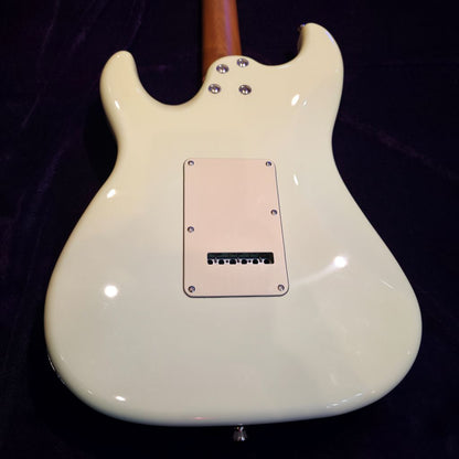 Electric Guitar Jet Guitars JS400 OW White Free Setup