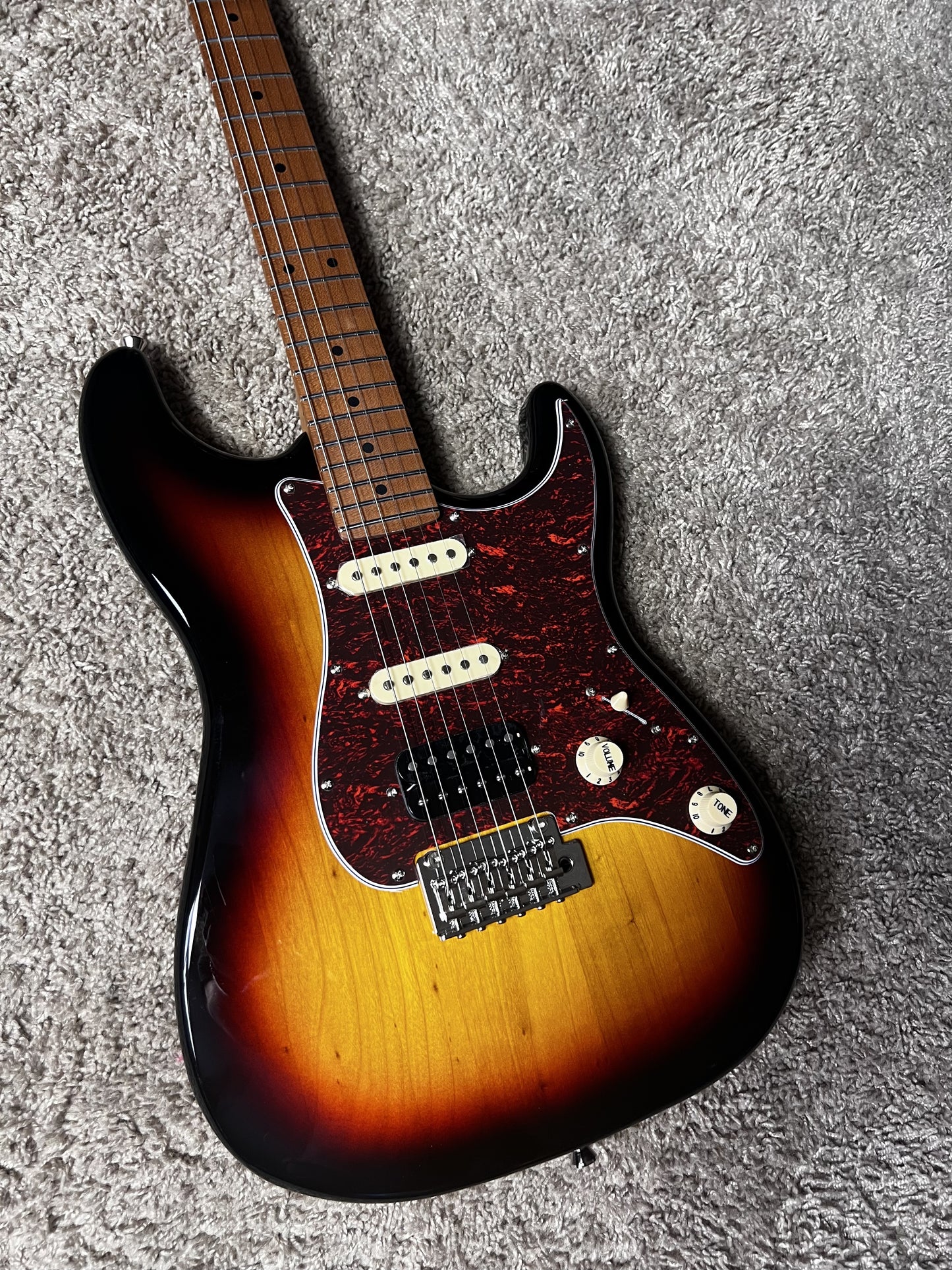 Electric Guitar Jet Guitars JS400 SB Sunburst Free Setup