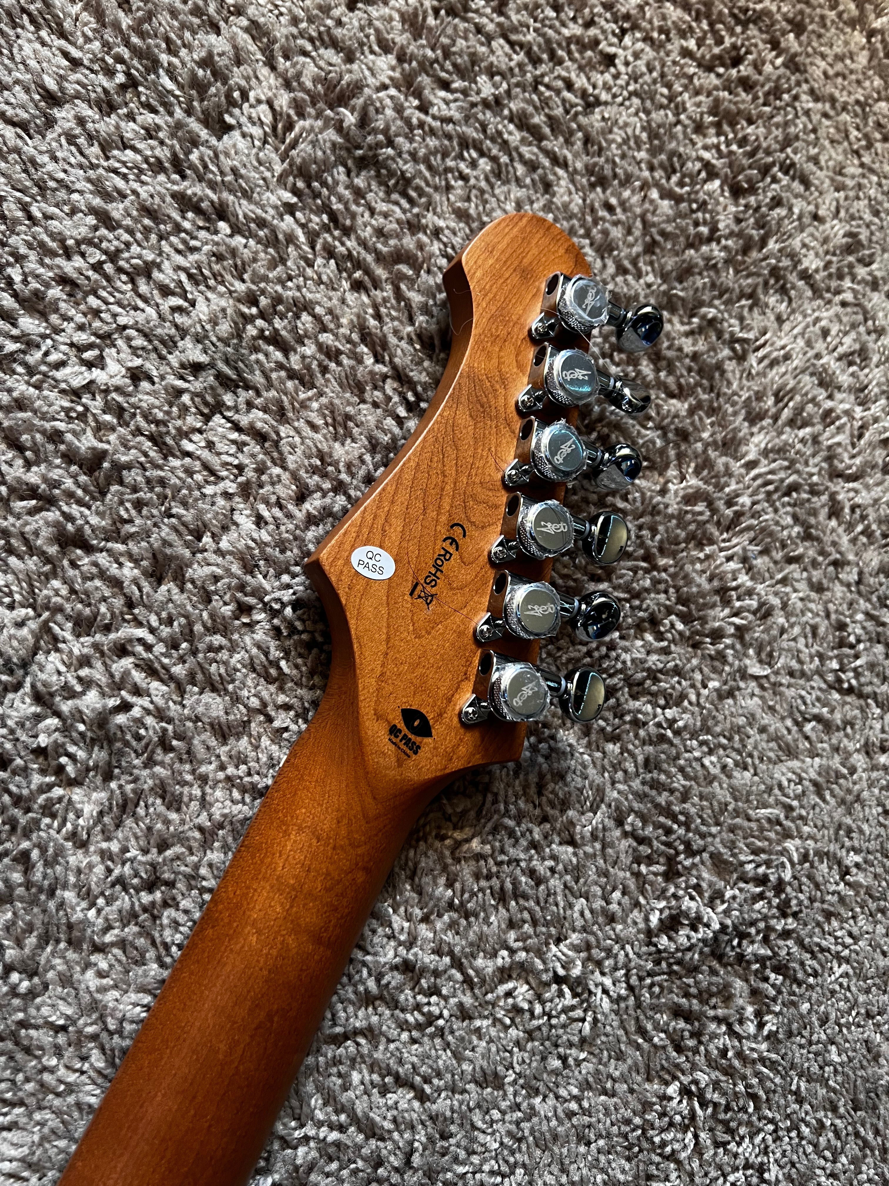 Electric Guitar Jet Guitars JS400 OW KR HSS Kairon Limited