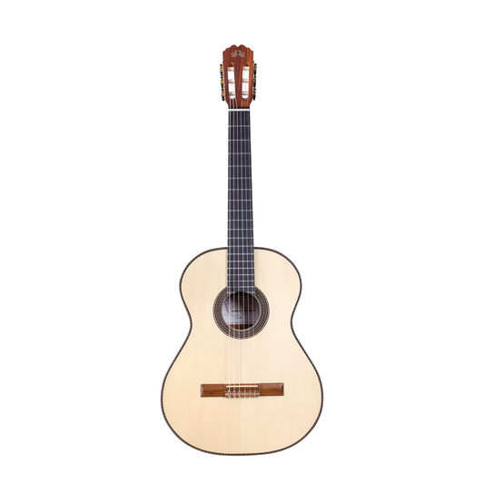 Argentine Tango La Alpujarra Model 90 Classical Concert Guitar With Case