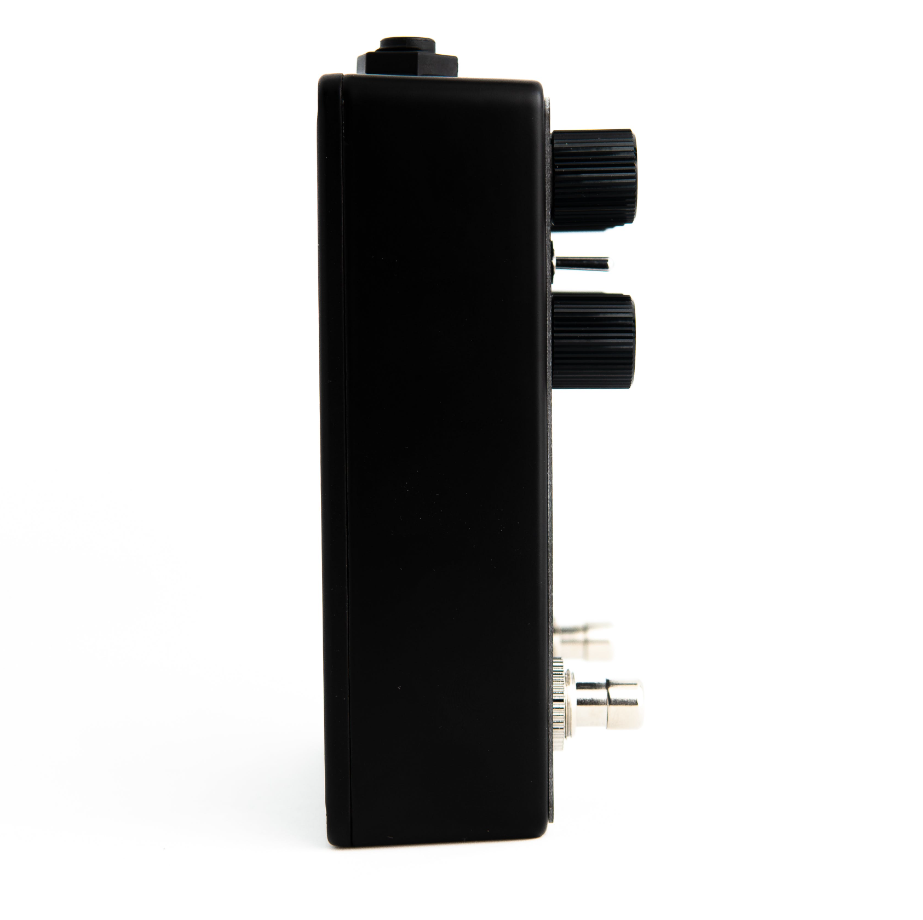 DSM &amp; Humboldt Electronics Black Clouds High-gain Distortion and Boost Pedal