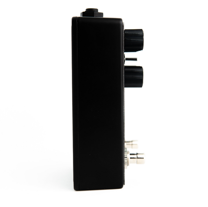DSM &amp; Humboldt Electronics Black Clouds High-gain Distortion and Boost Pedal