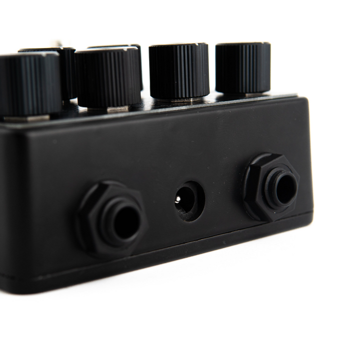 DSM &amp; Humboldt Electronics Black Clouds High-gain Distortion and Boost Pedal